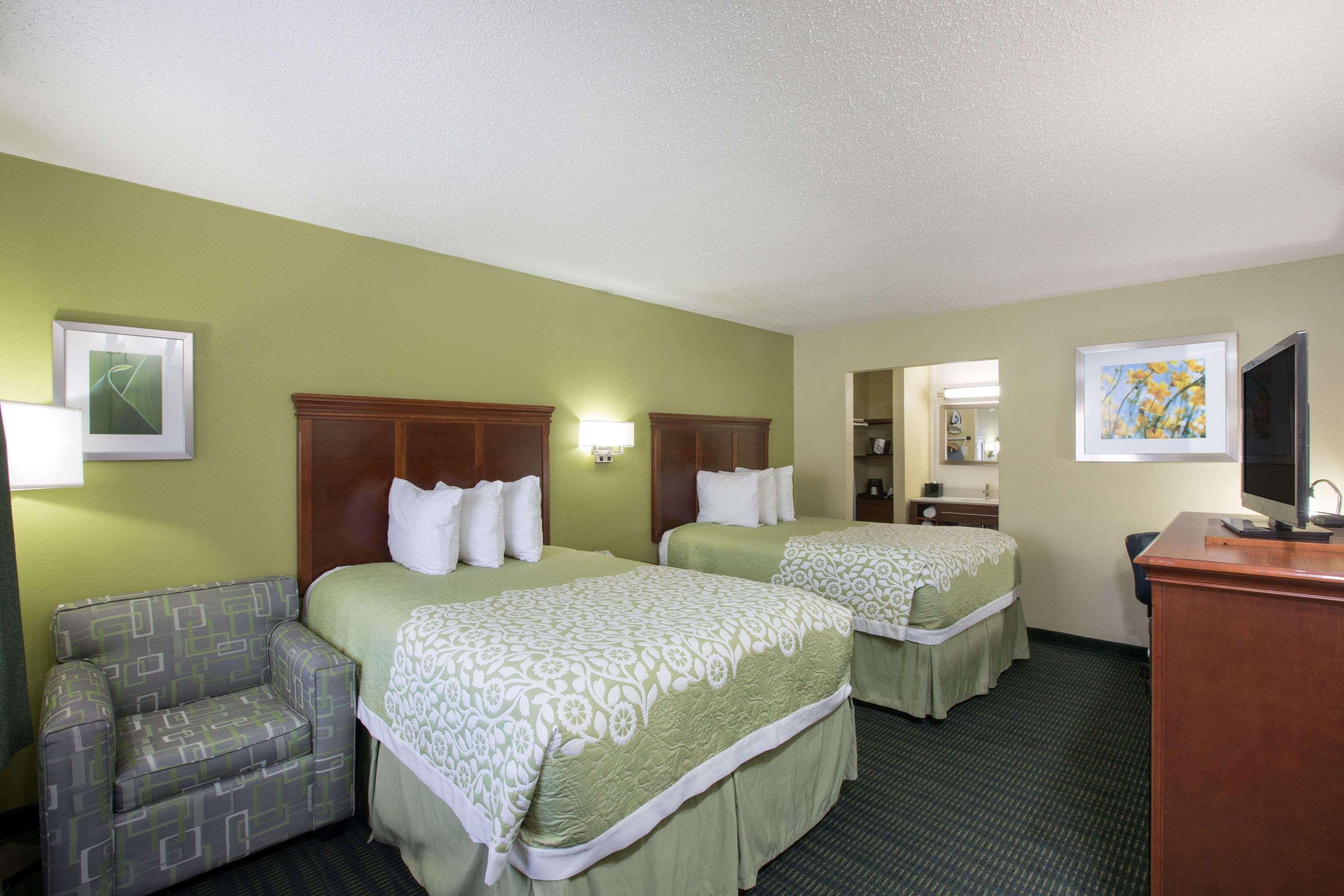 Days Inn & Suites Big Spring Εξωτερικό φωτογραφία